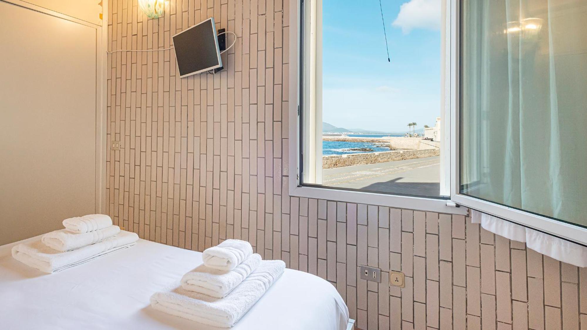 Seafront Bastioni Apartment Alghero Luaran gambar